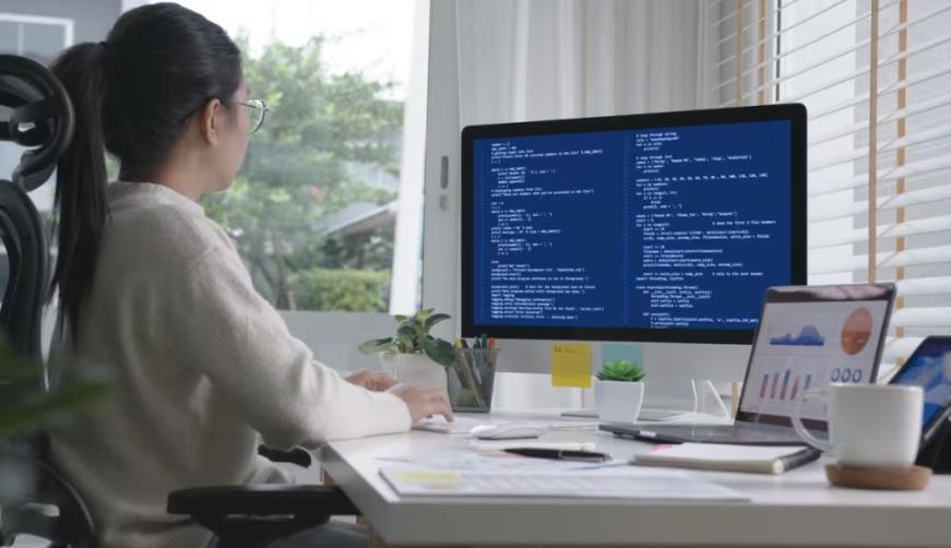 宏伟区企业数字化解决方案:机器学习赋能商业模式升级的核心路径